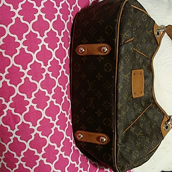 Louis Vuitton purse hobo style - Picture 1 of 8